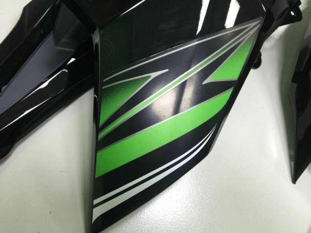 Grün Schwarz Kawasaki Z800 13-16 Verkleidungen Grün Schwarz Kawasaki Z800 13-16 Verkleidungen