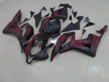 Matt Schwarzer roter Totenkopf mit Streifen Honda CBR 600 RR 07-08 Verkleidungen